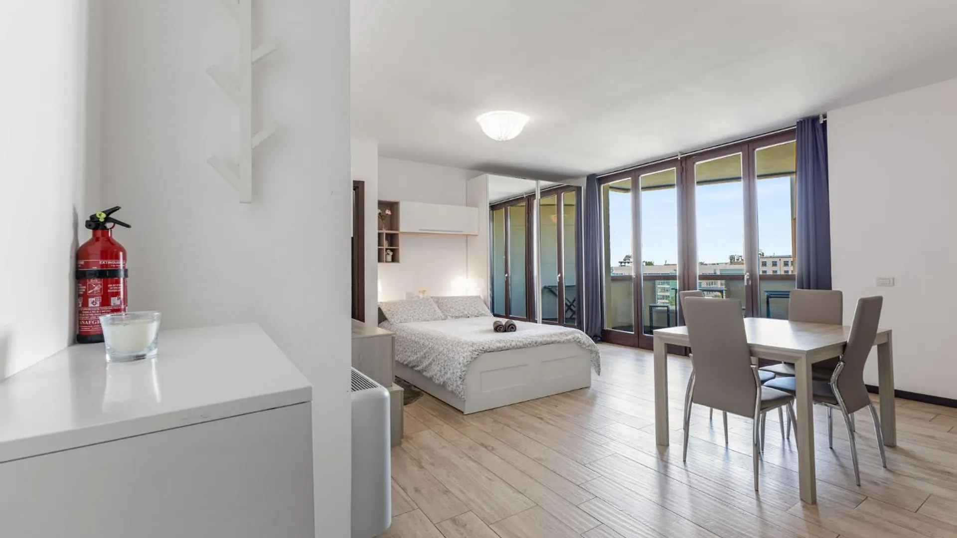 Apartament Monolocale Con Balcone Self Check In Milano Sempione